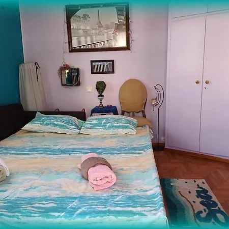 Cozy με υπέροχη θέα ! Athens