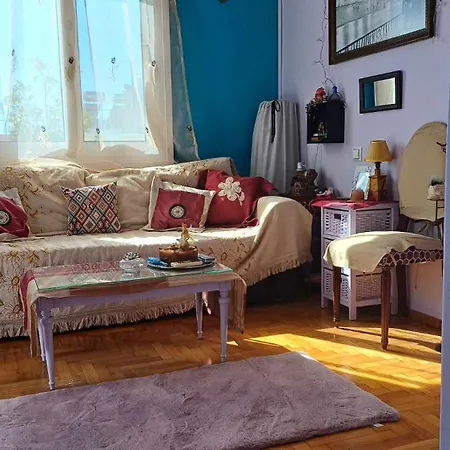 Apartment Cozy με υπέροχη θέα !